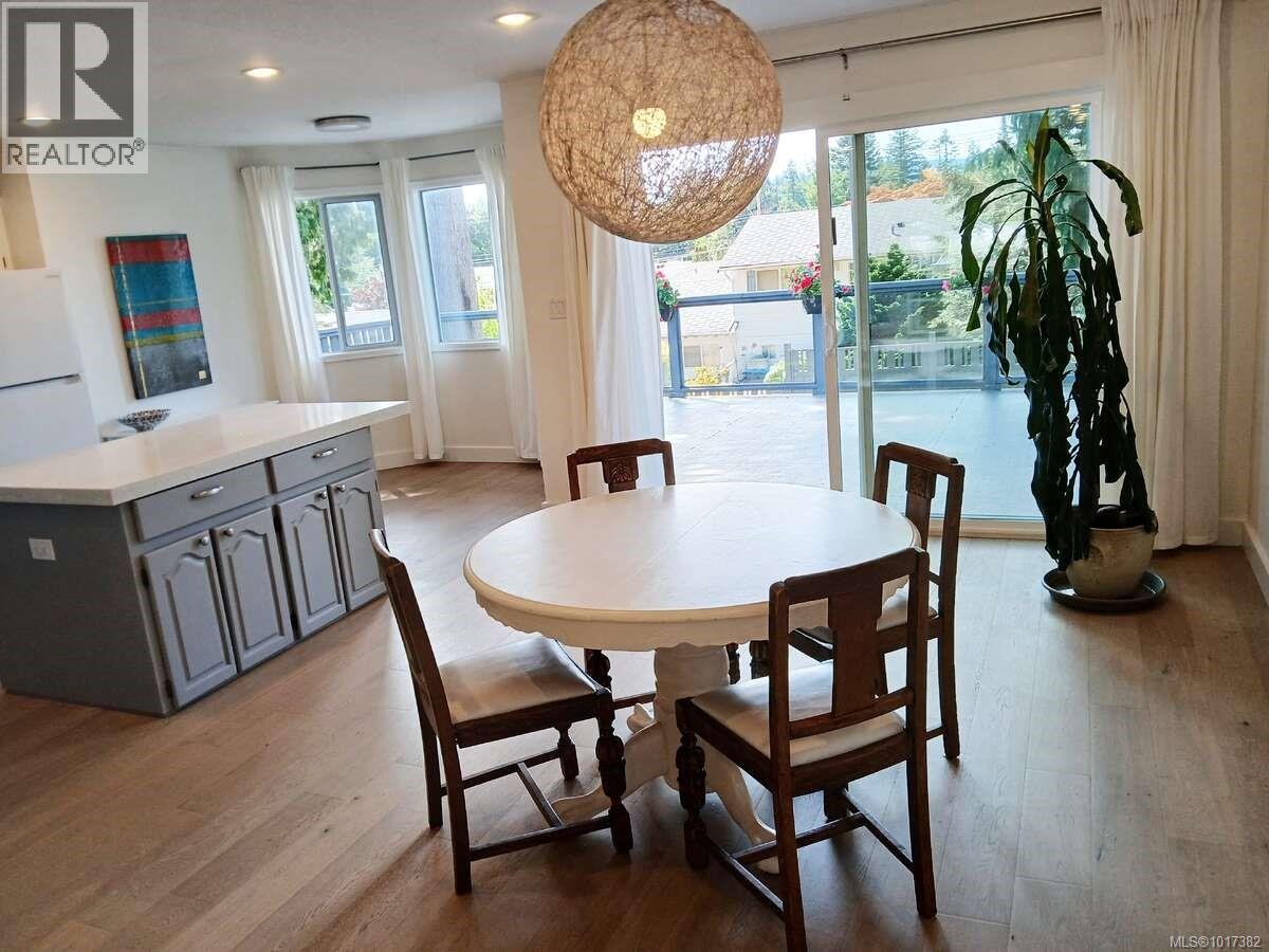 655 Totem Cres, Comox