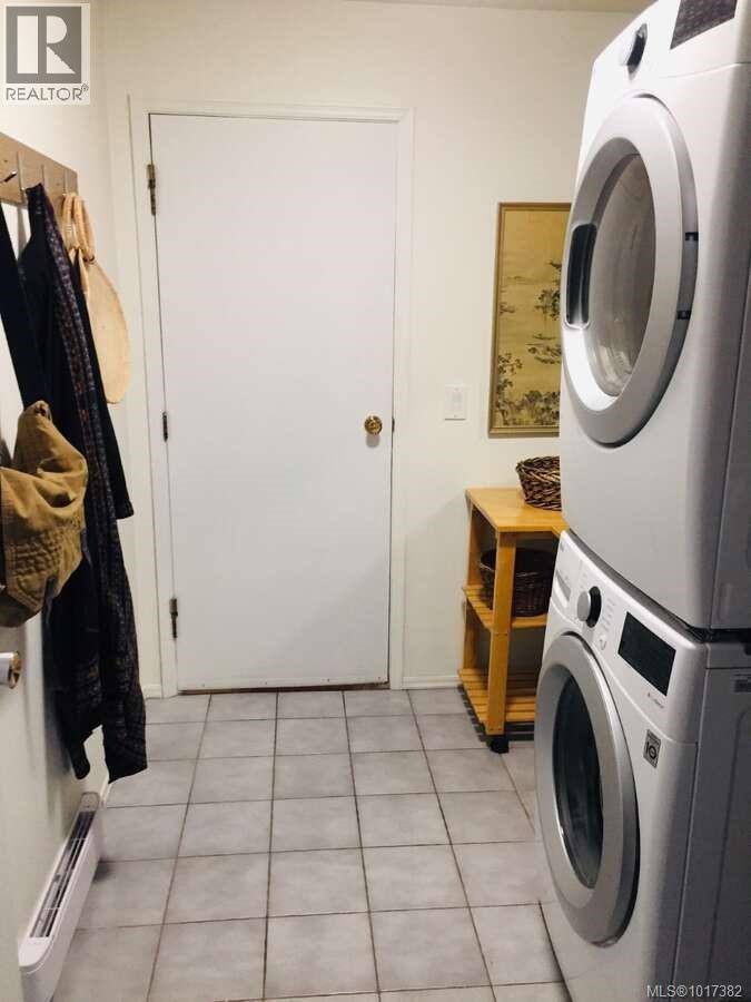 655 Totem Cres, Comox