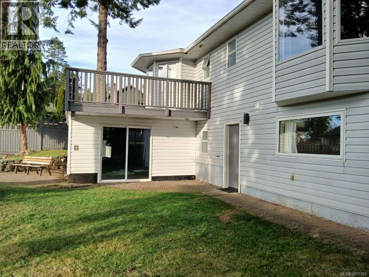 655 Totem Cres, Comox