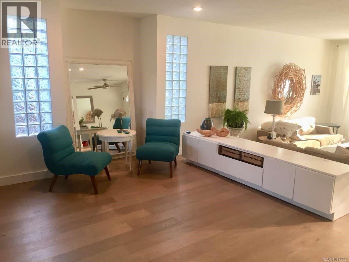 655 Totem Cres, Comox