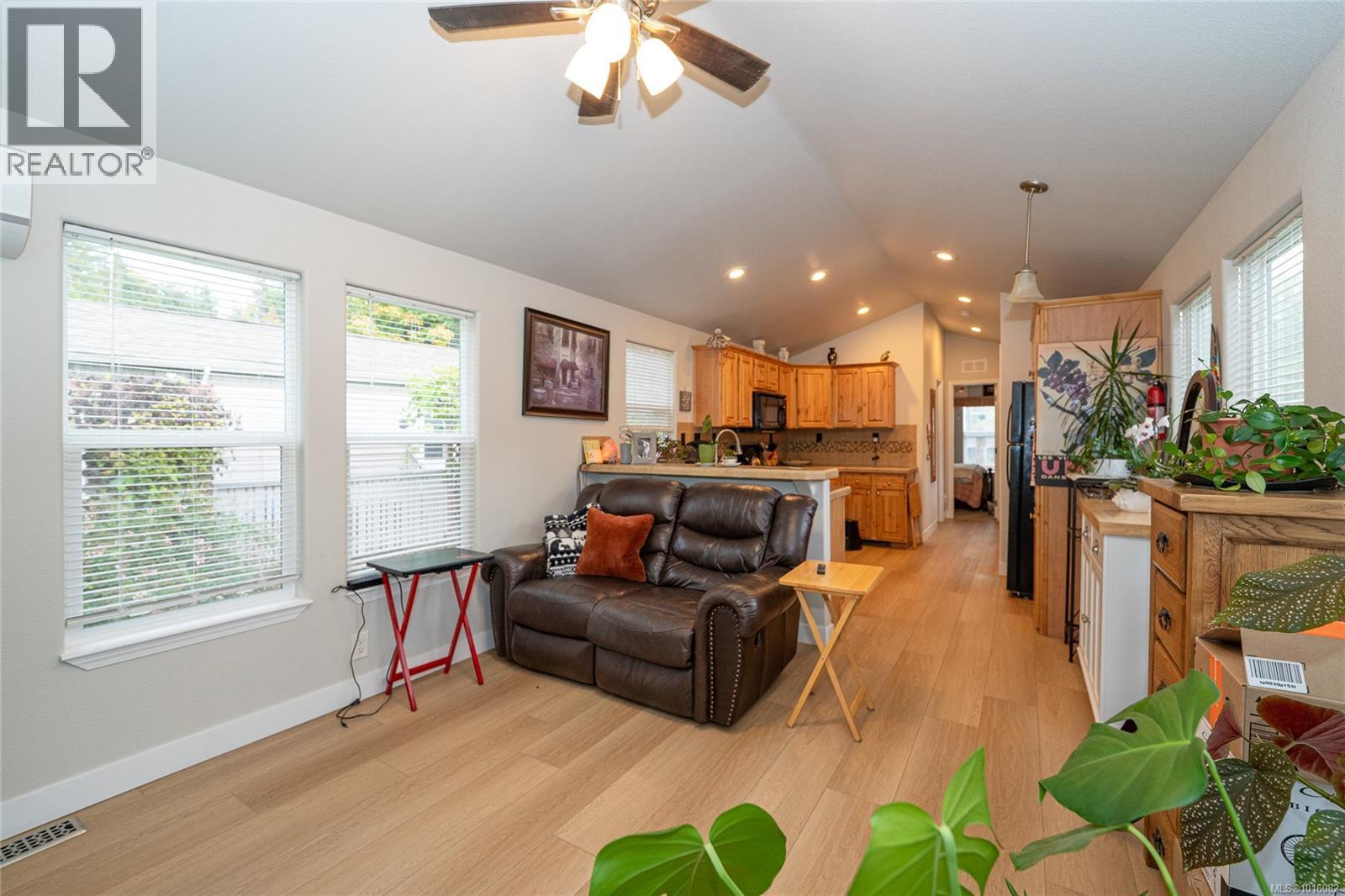 #350 3042 RIVER RD - 14