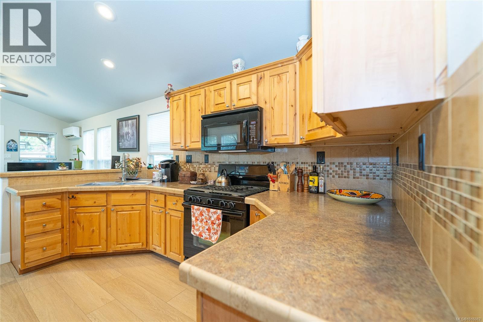 #350 3042 RIVER RD - 8