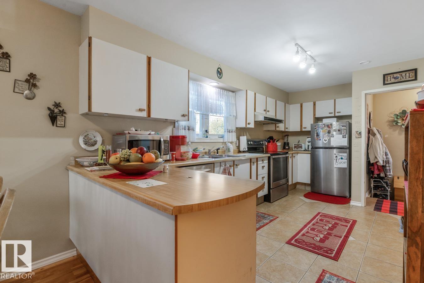 12232 83 ST NW, Edmonton