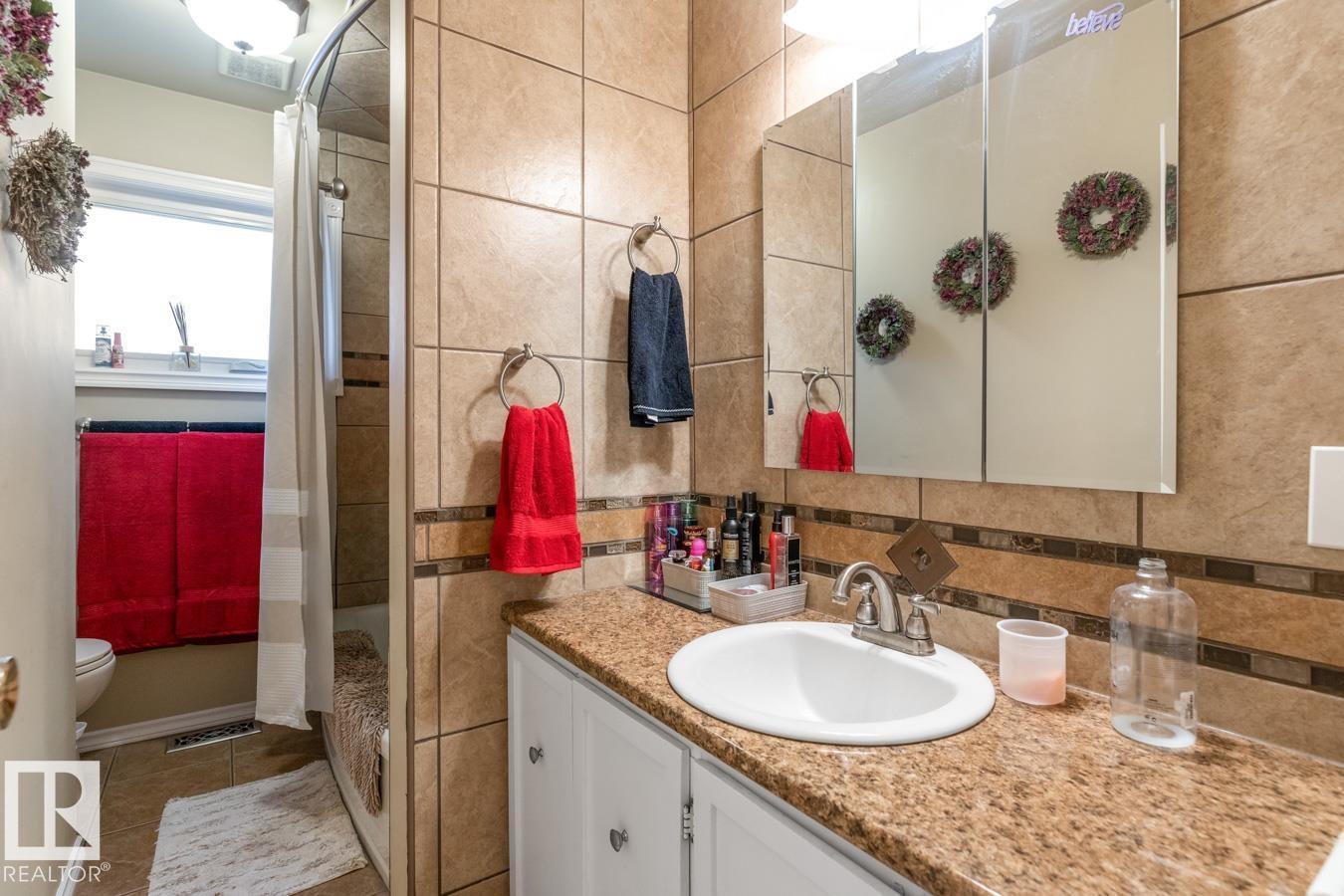 12232 83 ST NW, Edmonton