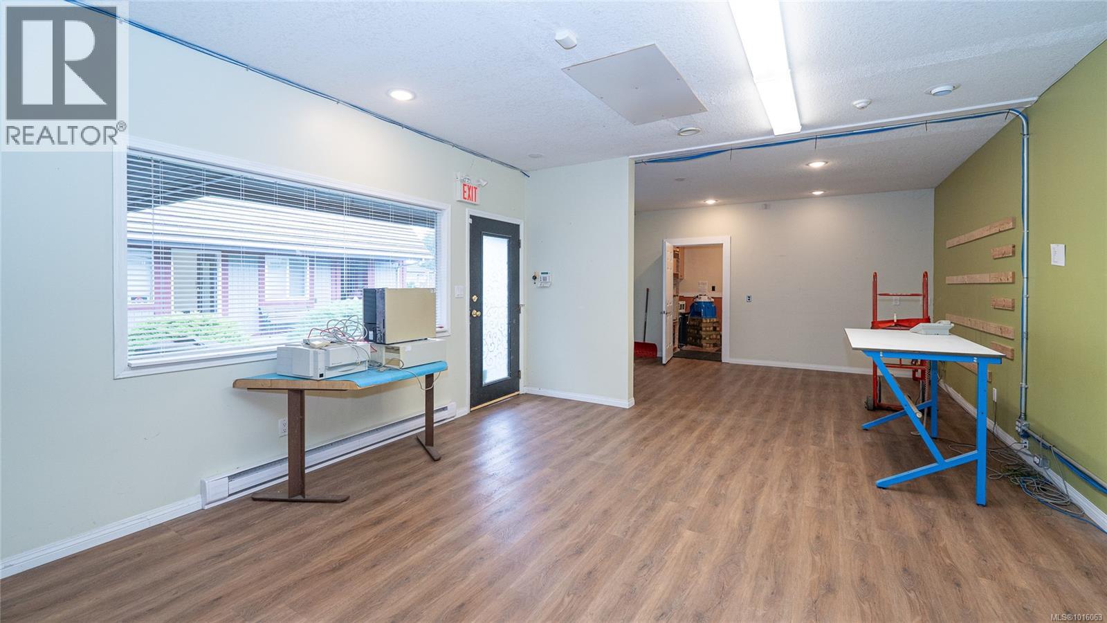 Other in Chemainus - Image 10