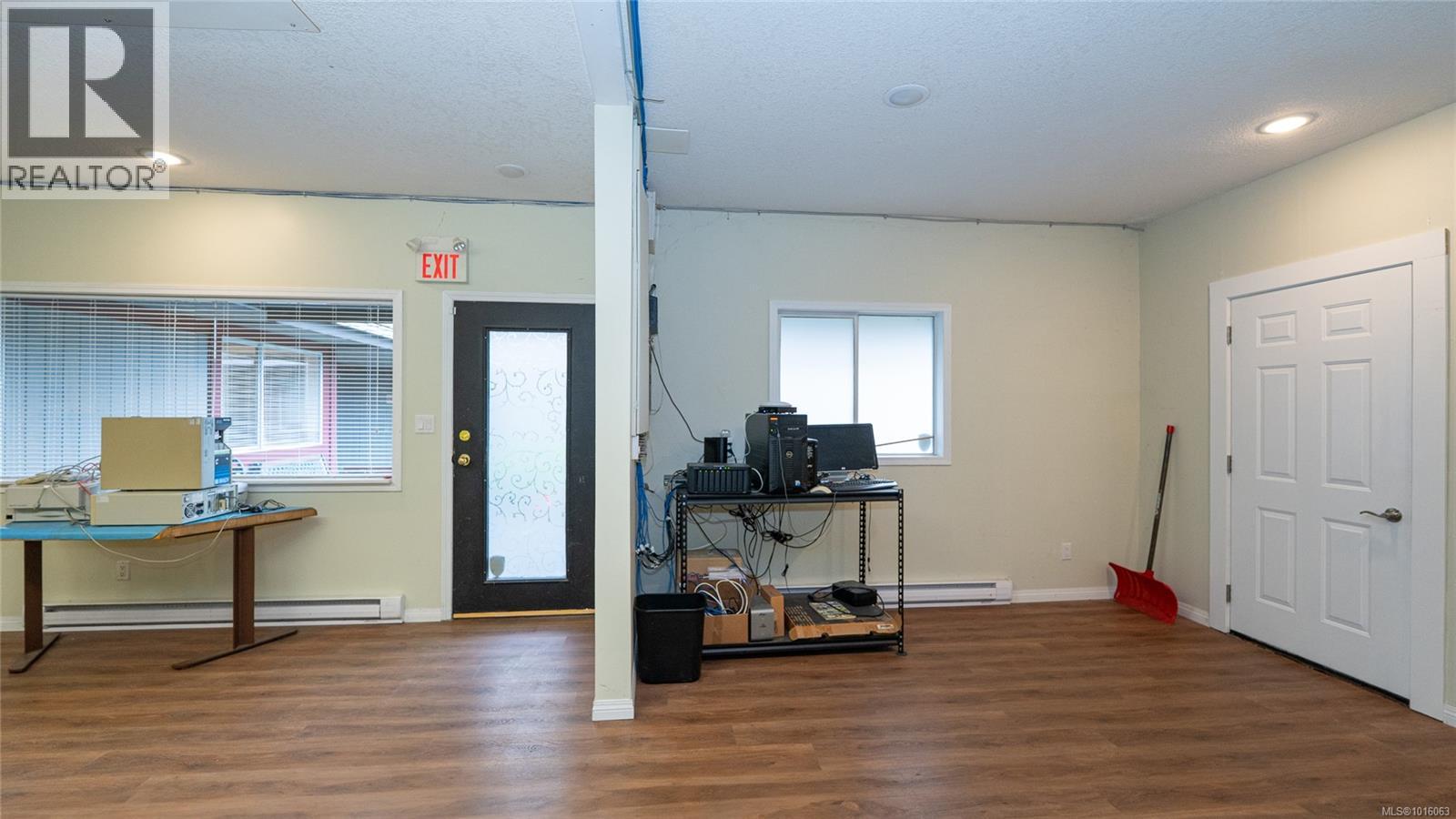 Other in Chemainus - Image 12