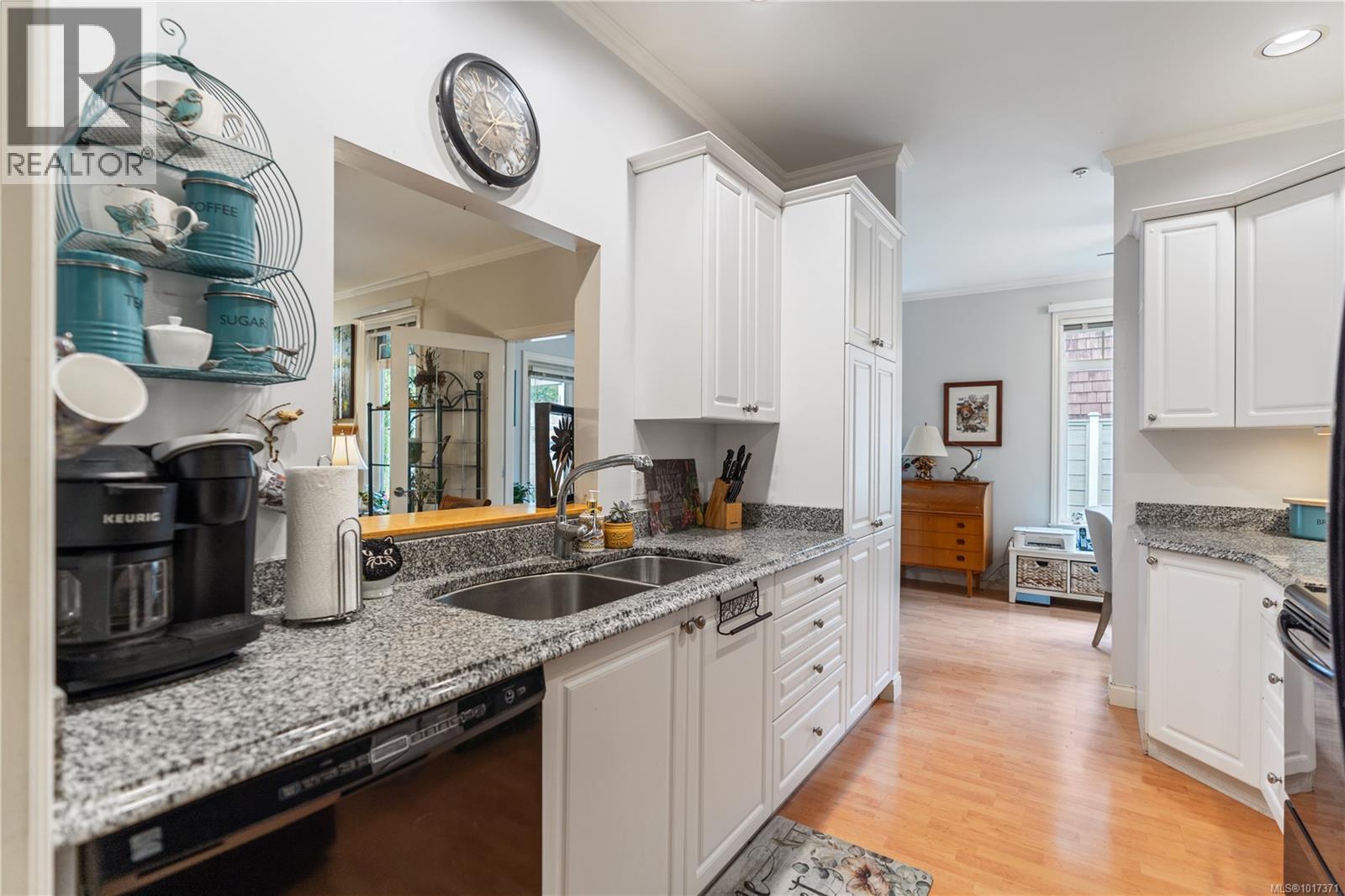 76 850 Parklands Drive, Esquimalt