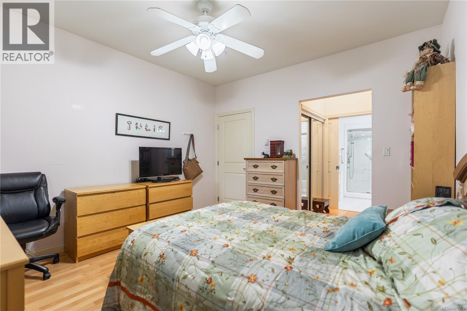 76 850 Parklands Drive, Esquimalt