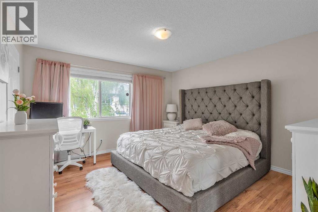 Single Family House for Sale in  Citadel Terrace NW Citadel Calgary 