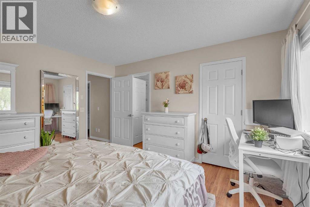 Single Family House for Sale in  Citadel Terrace NW Citadel Calgary 