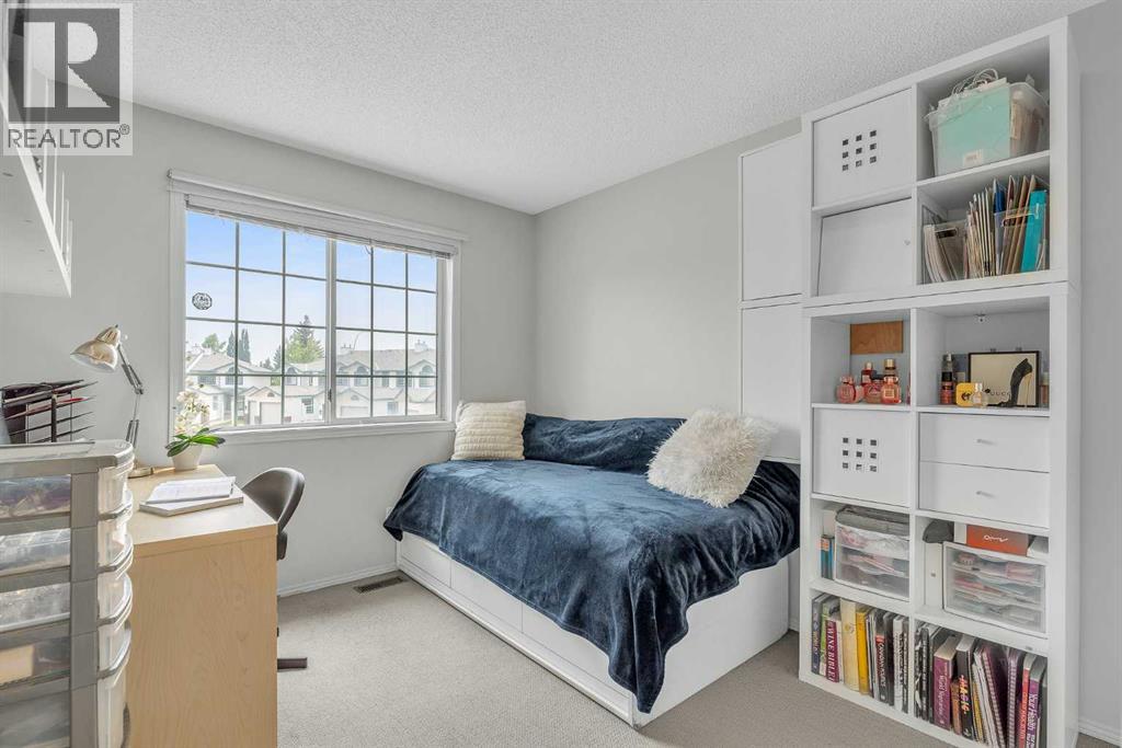 Single Family House for Sale in  Citadel Terrace NW Citadel Calgary 