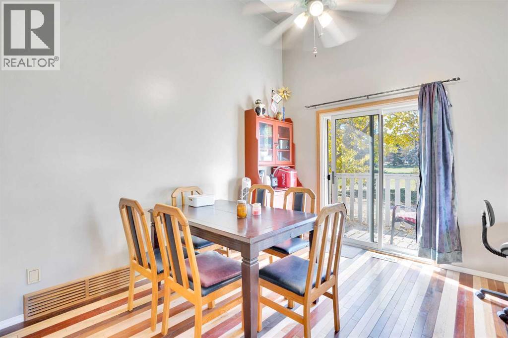 Single Family House 4 Level for Sale in  Shannon Drive SW Shawnessy Calgary 
