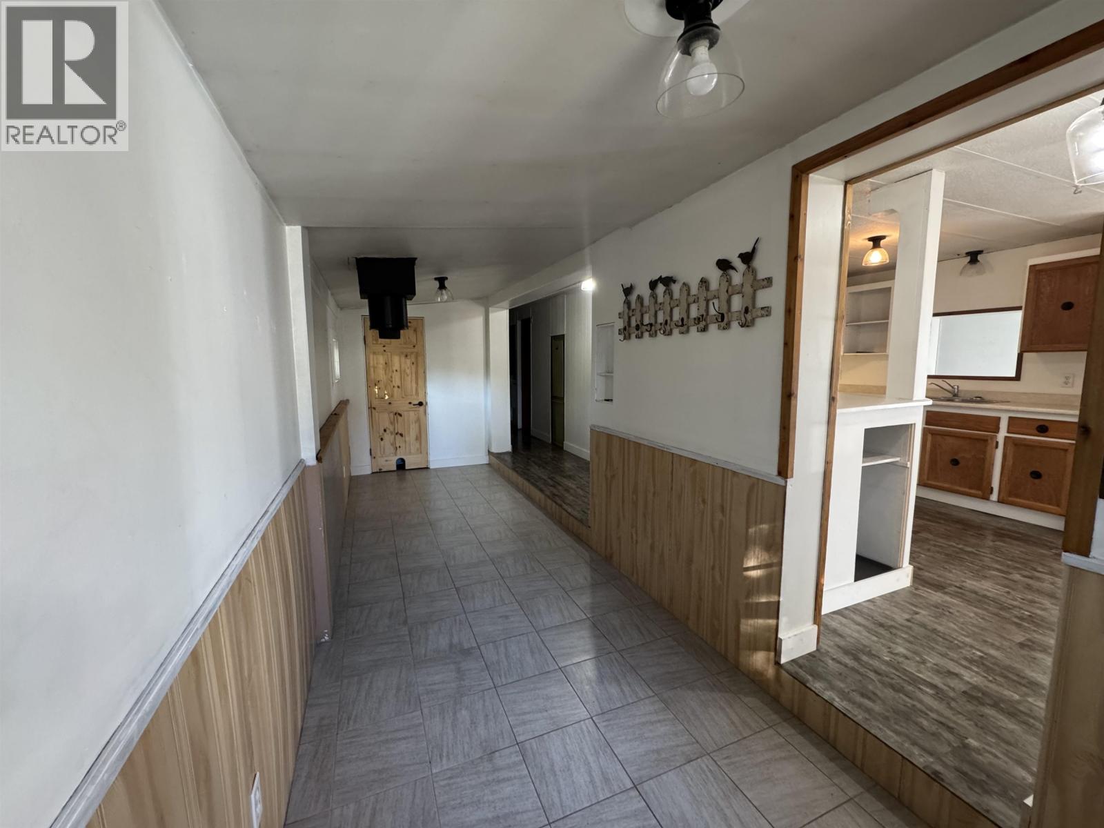 1460 7TH AVENUE - 10