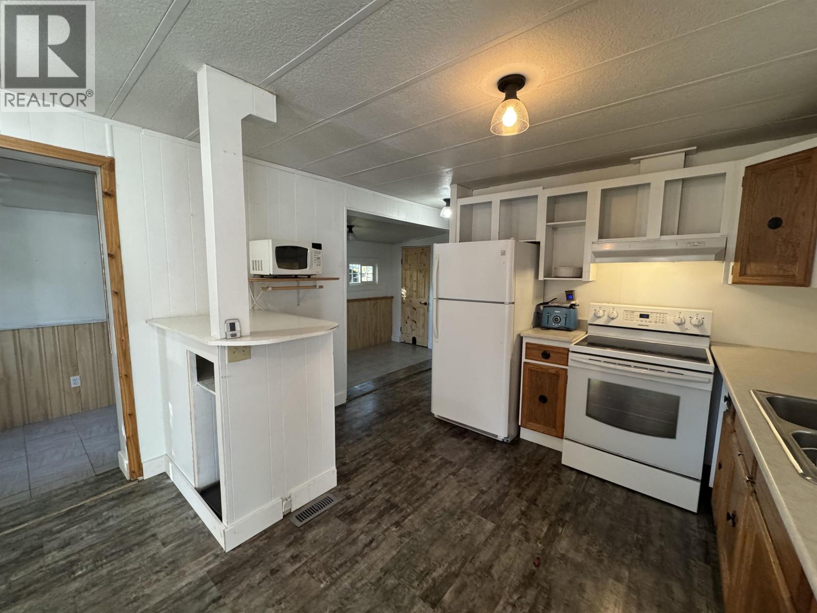 1460 7TH AVENUE - 6