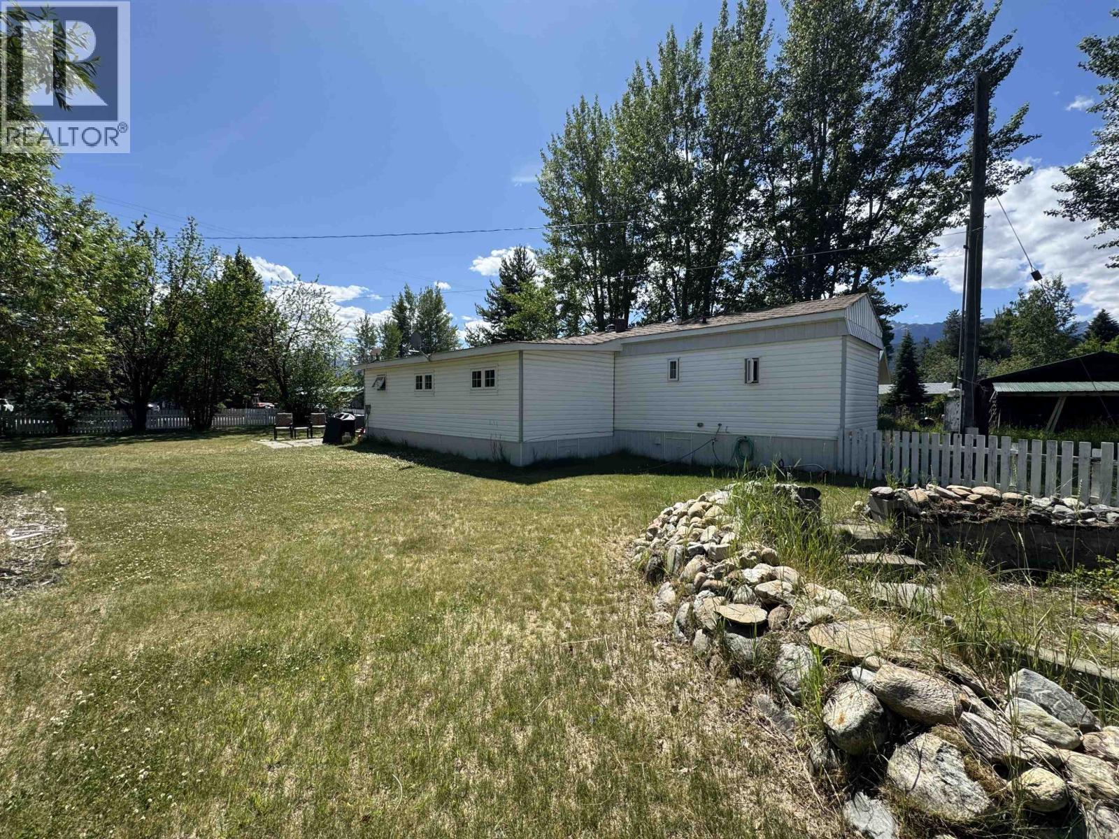1460 7TH AVENUE, Valemount