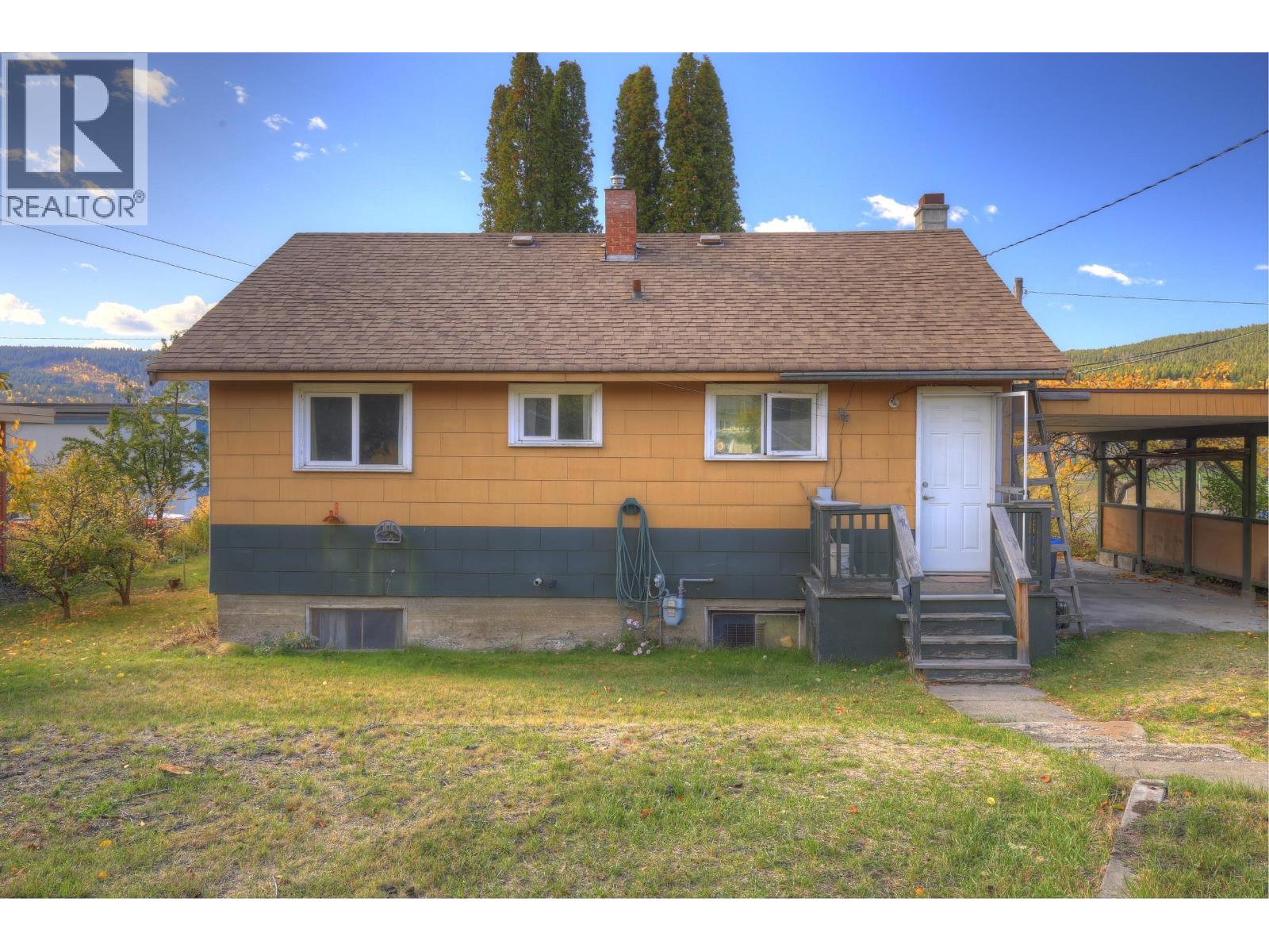 342 N THIRD AVENUE, Williams Lake