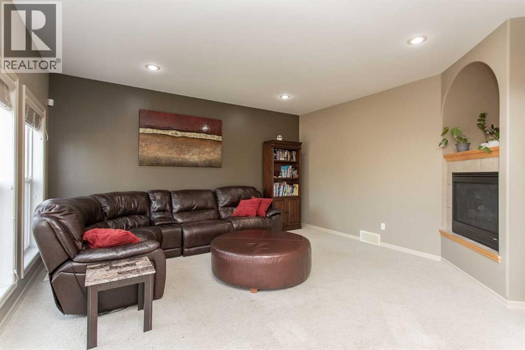 35 Woodrow Close, Red Deer