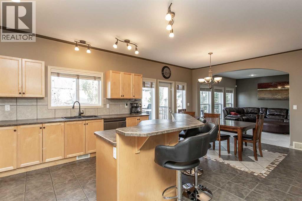 35 Woodrow Close, Red Deer