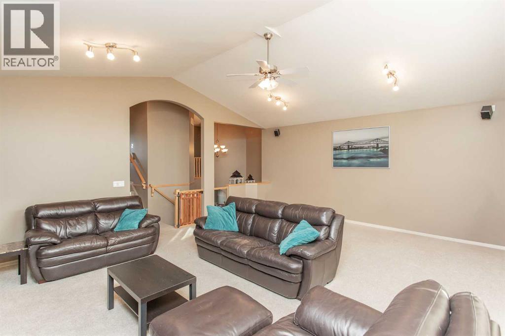35 Woodrow Close, Red Deer