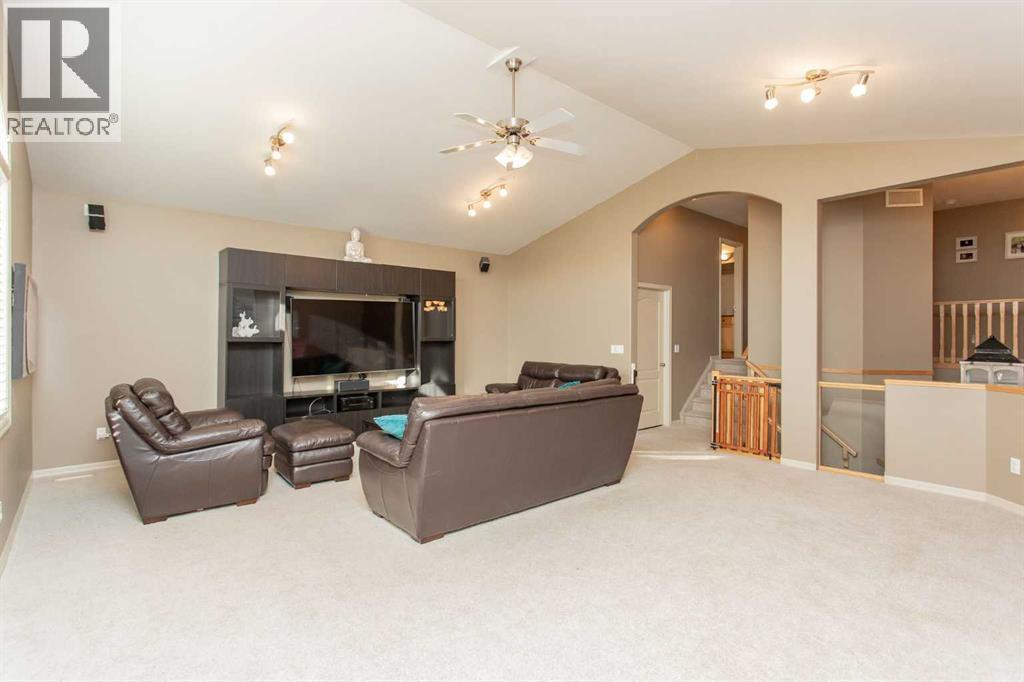 35 Woodrow Close, Red Deer