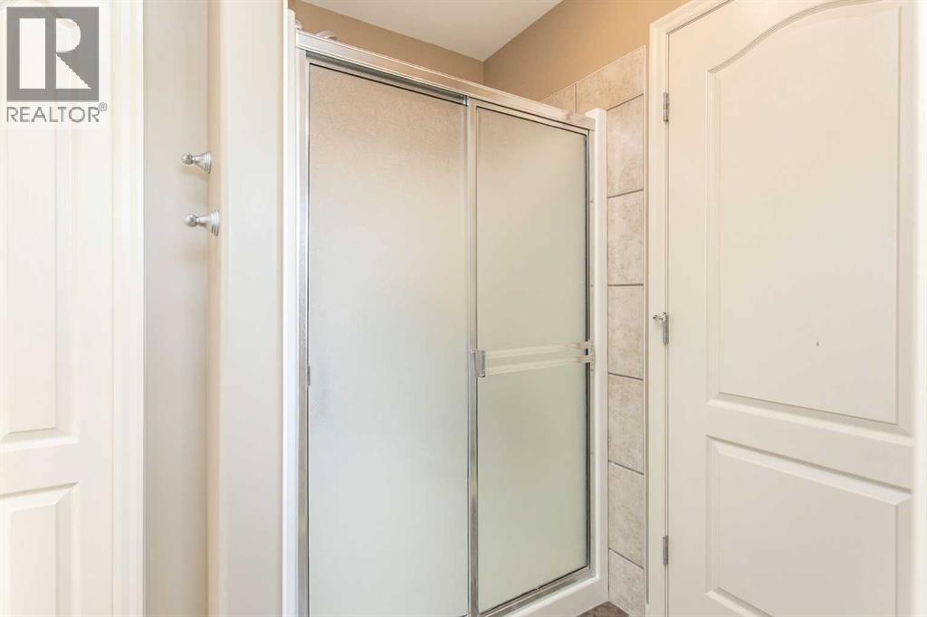 35 Woodrow Close, Red Deer