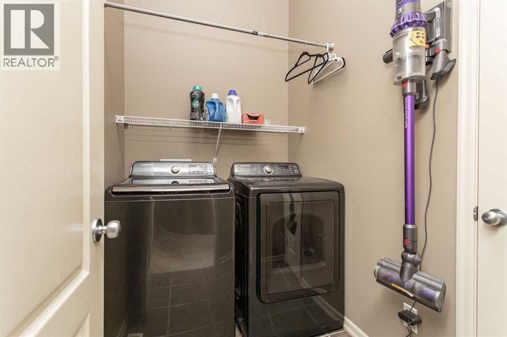 35 Woodrow Close, Red Deer