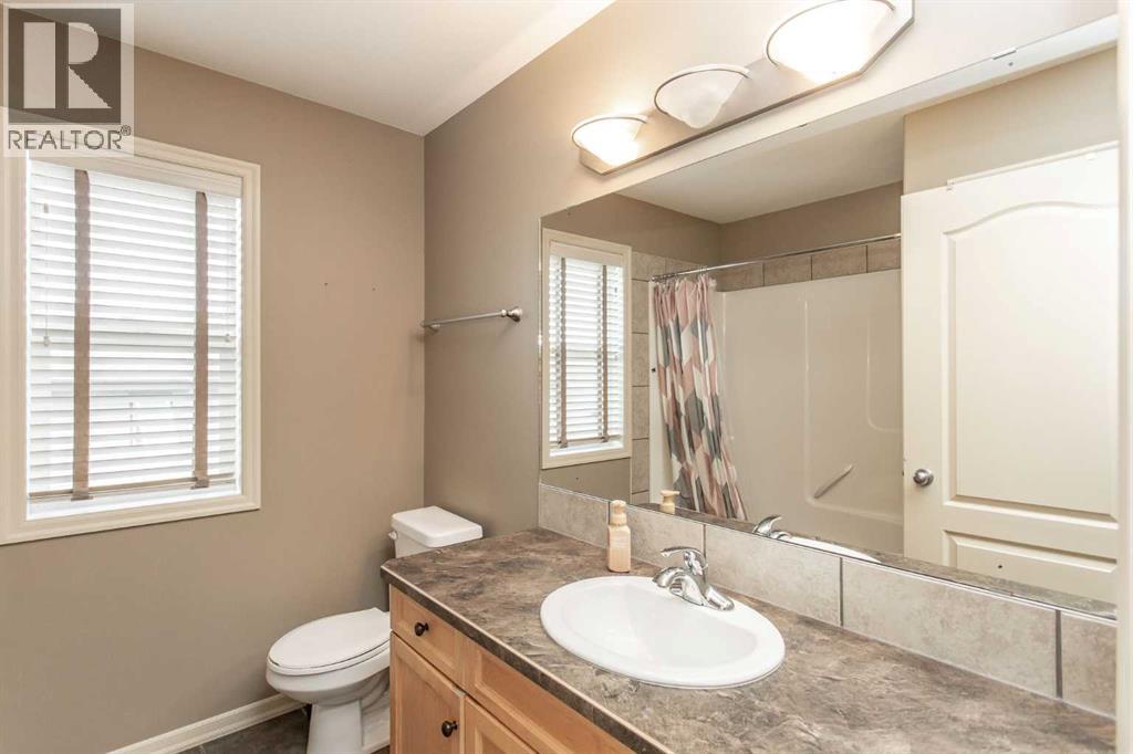 35 Woodrow Close, Red Deer