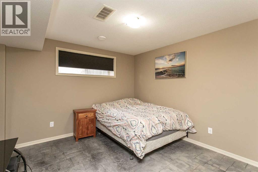35 Woodrow Close, Red Deer