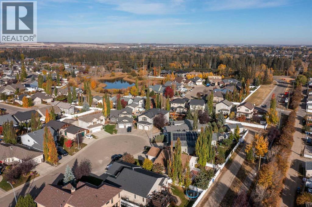 35 Woodrow Close, Red Deer