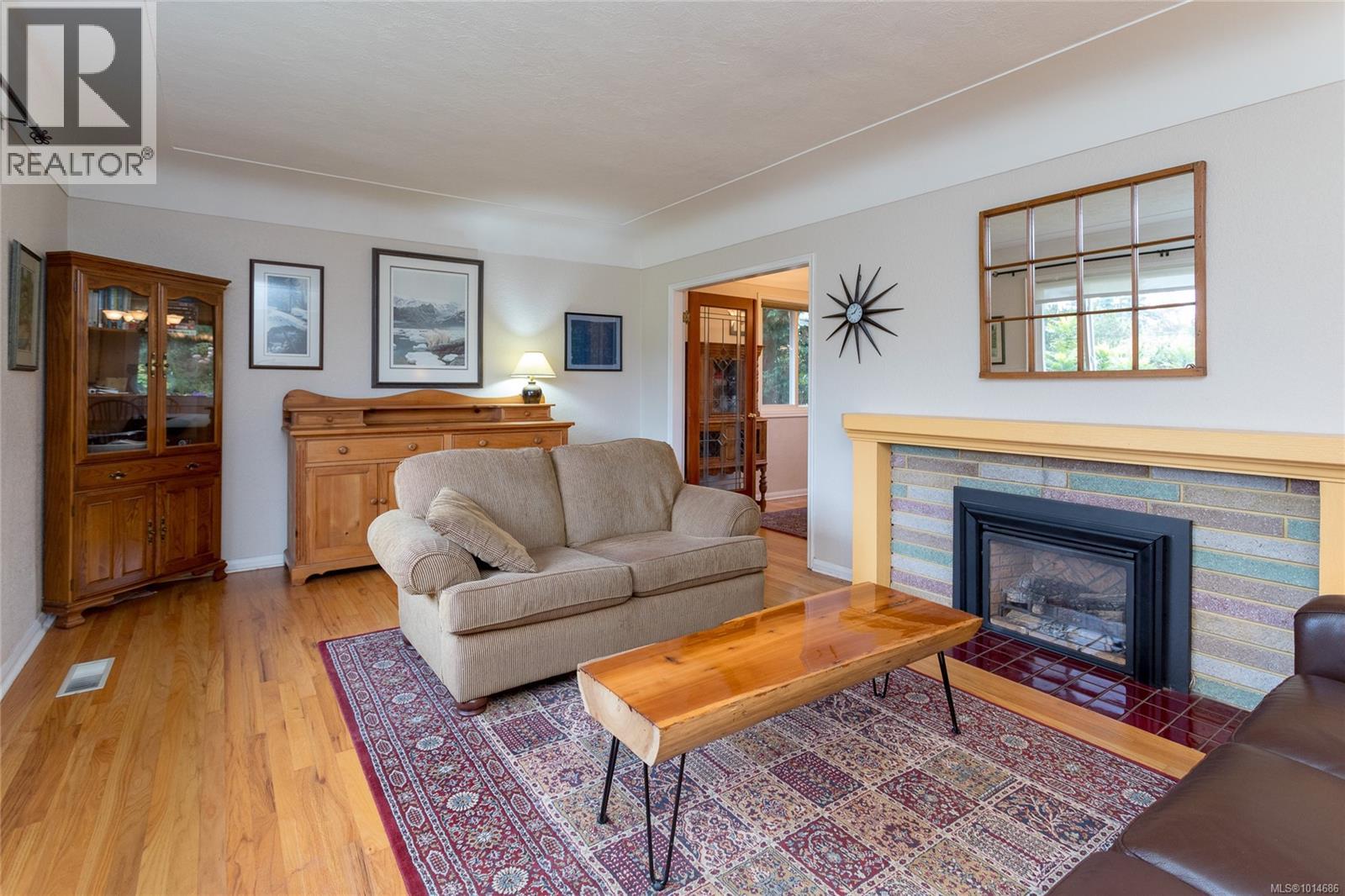 645 Baker St, Saanich