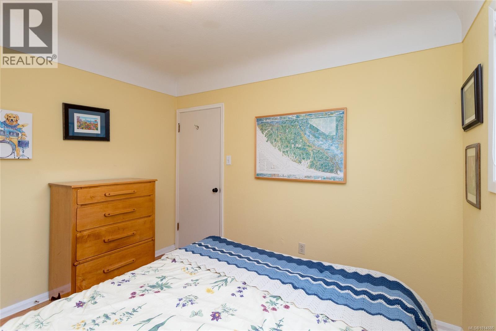 645 Baker St, Saanich