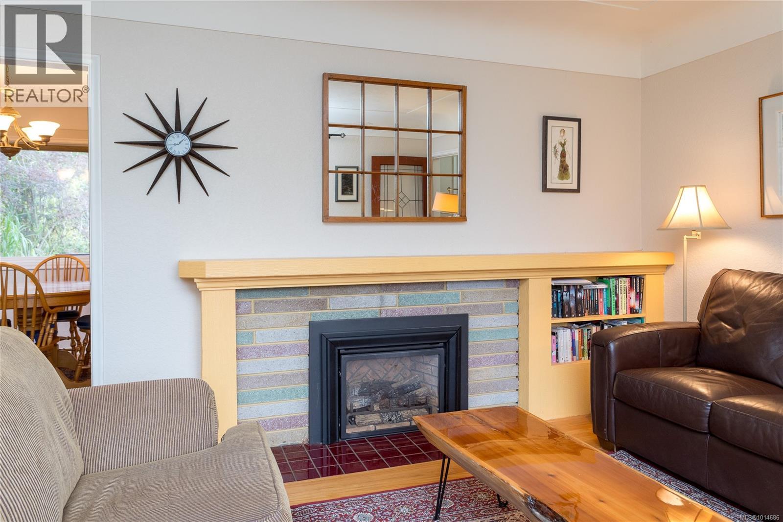 645 Baker St, Saanich