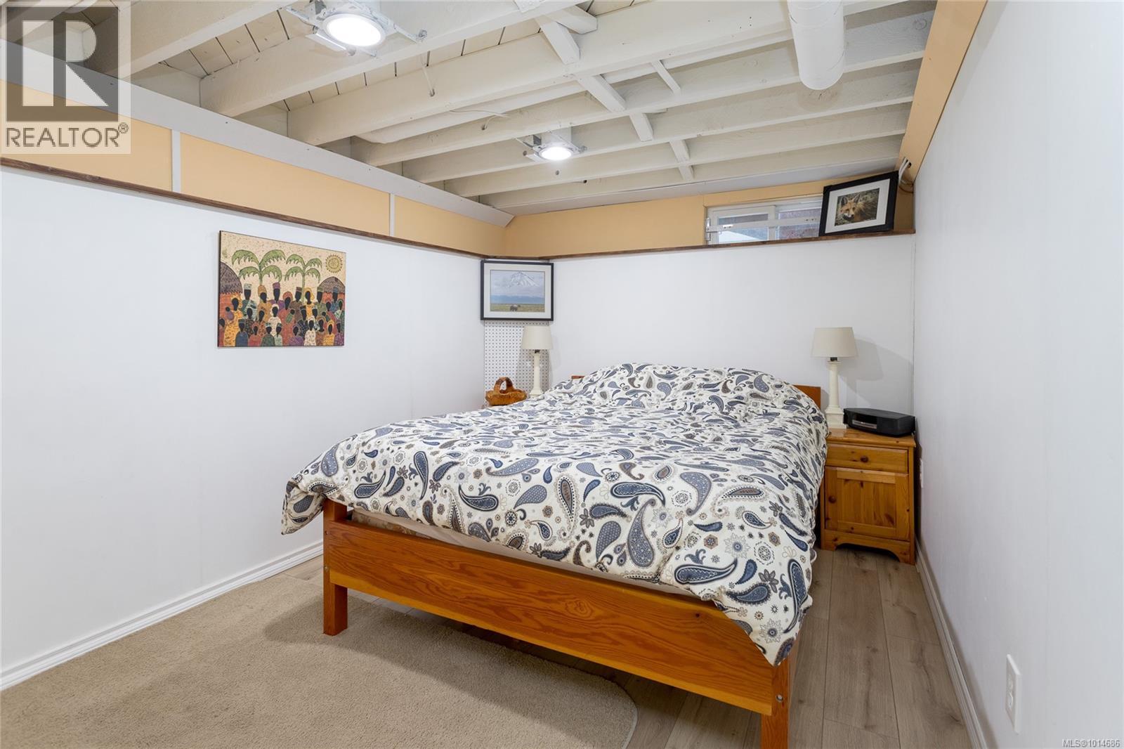 645 Baker St, Saanich