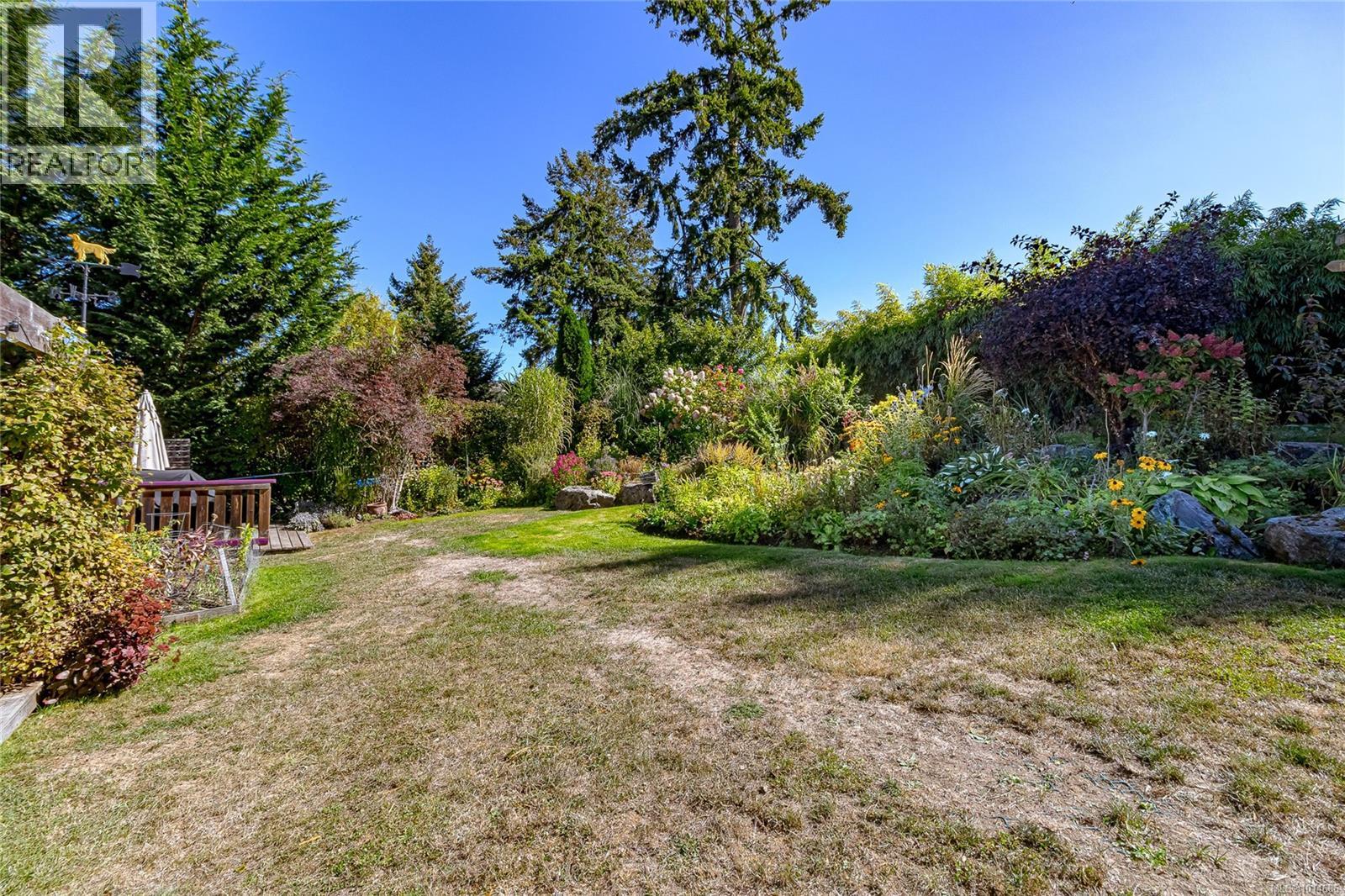645 Baker St, Saanich