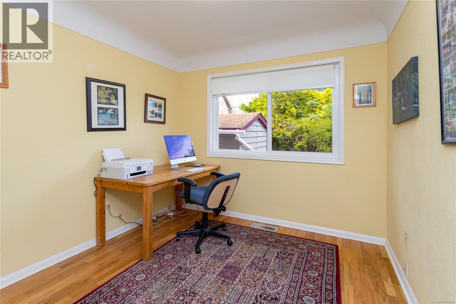 645 Baker St, Saanich