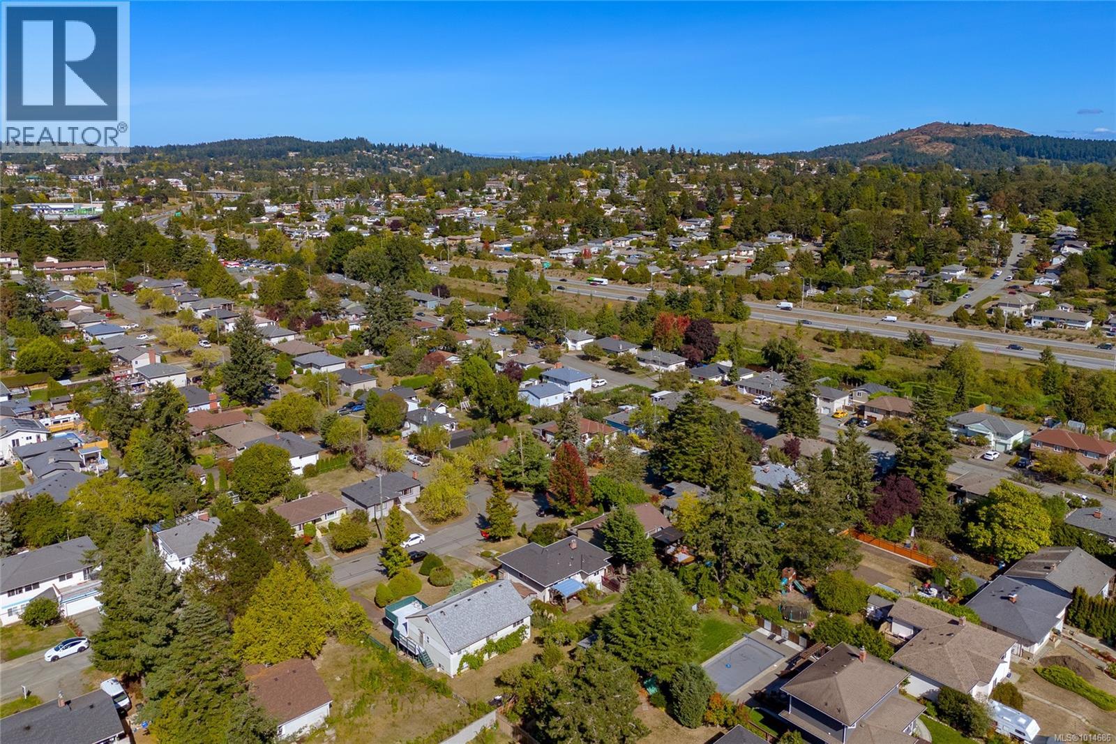 645 Baker St, Saanich