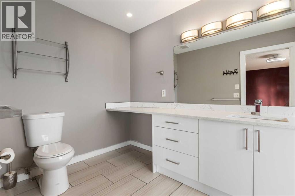 Single Family House for Sale in  Coral Shores Cape NE Coral Springs Calgary 