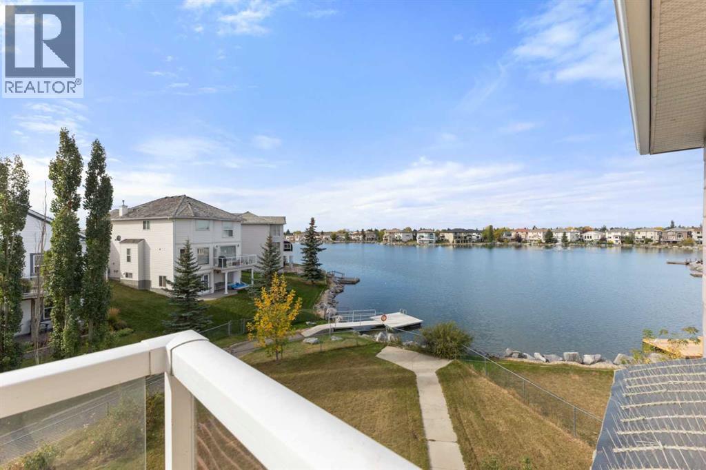 Single Family House for Sale in  Coral Shores Cape NE Coral Springs Calgary 