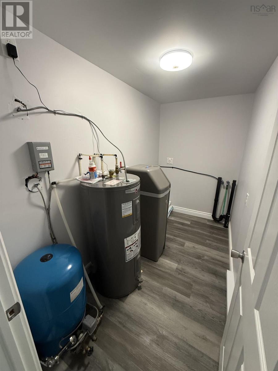 Property 17 of 49 of 1600 Lingan Road