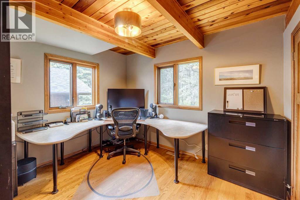 106 Mountain Lion Drive, Bragg Creek