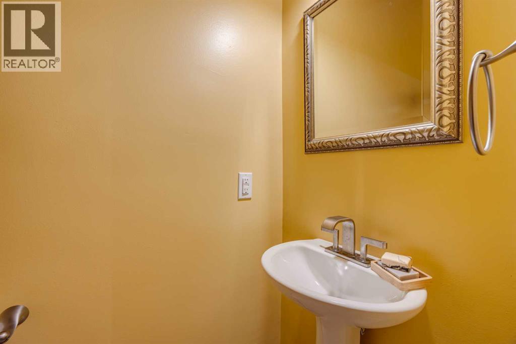 106 Mountain Lion Drive, Bragg Creek