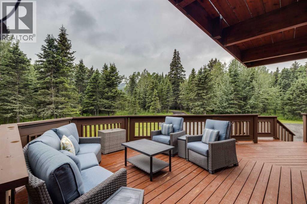 106 Mountain Lion Drive, Bragg Creek