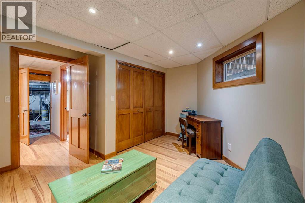 106 Mountain Lion Drive, Bragg Creek