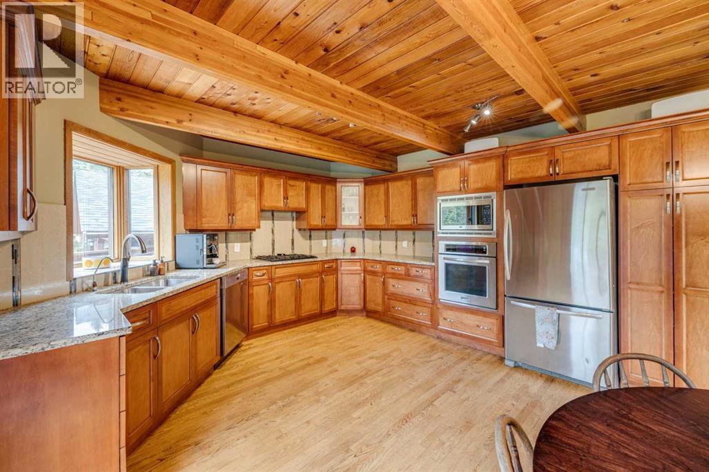 106 Mountain Lion Drive, Bragg Creek