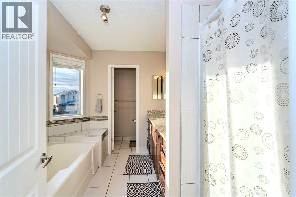 Single Family House for Sale in  Del Ray Crescent NE Monterey Park Calgary 