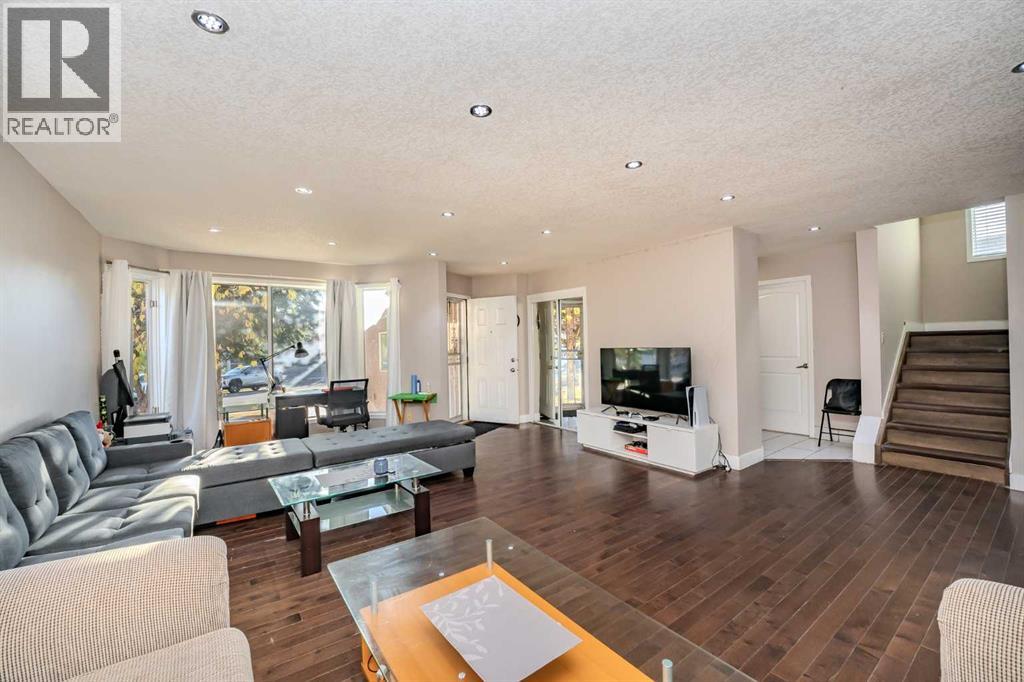 Single Family House for Sale in  Del Ray Crescent NE Monterey Park Calgary 