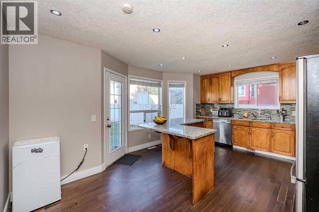 Single Family House for Sale in  Del Ray Crescent NE Monterey Park Calgary 