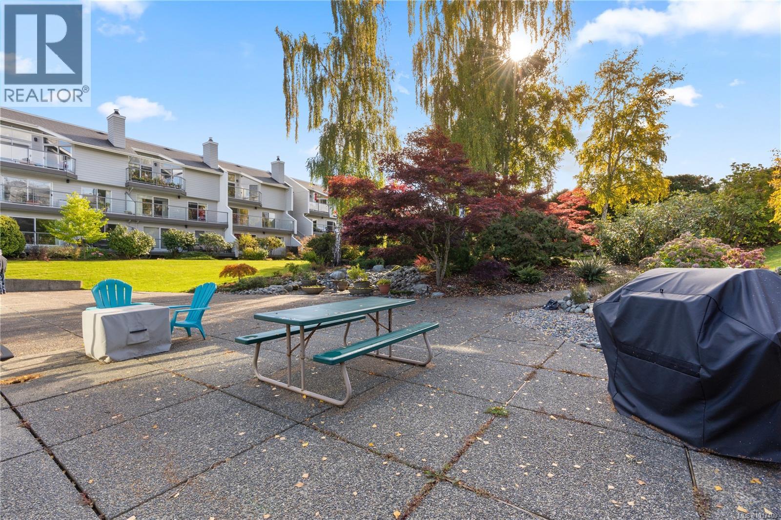 118 10459 Resthaven Drive, Sidney