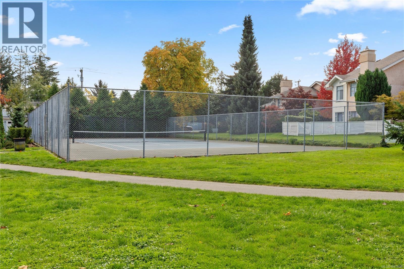 118 10459 Resthaven Drive, Sidney