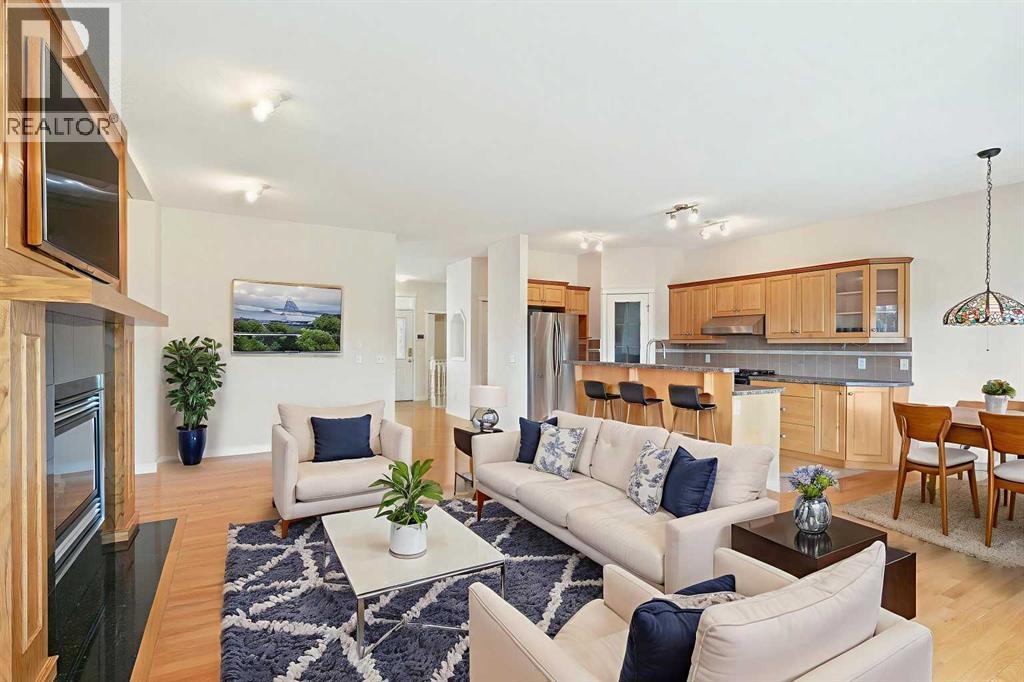 Single Family House Bungalow for Sale in  Shannon Estates Terrace SW Shawnessy Calgary 